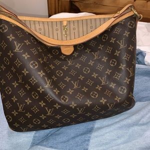 Louis Vuitton delightful barely used